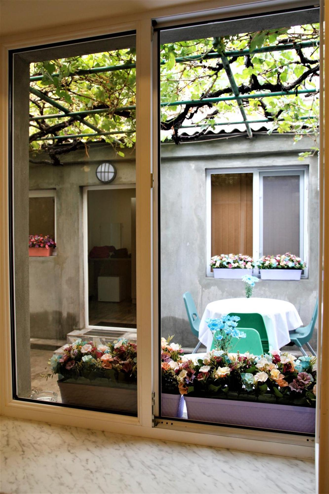 Albert House Hotel And Tours Erivan Dış mekan fotoğraf