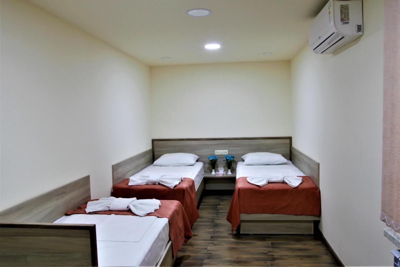 Albert House Hotel And Tours Erivan Dış mekan fotoğraf